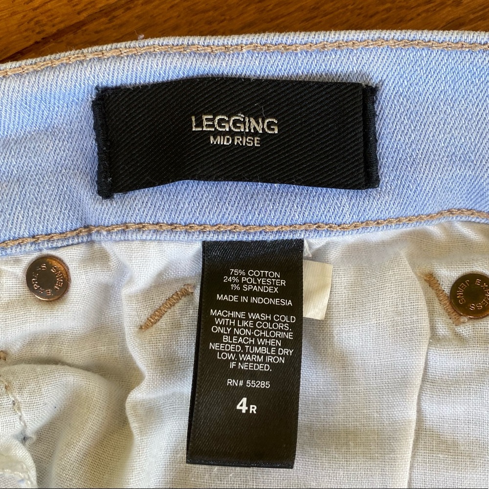 Jeans - Picture 4 of 4